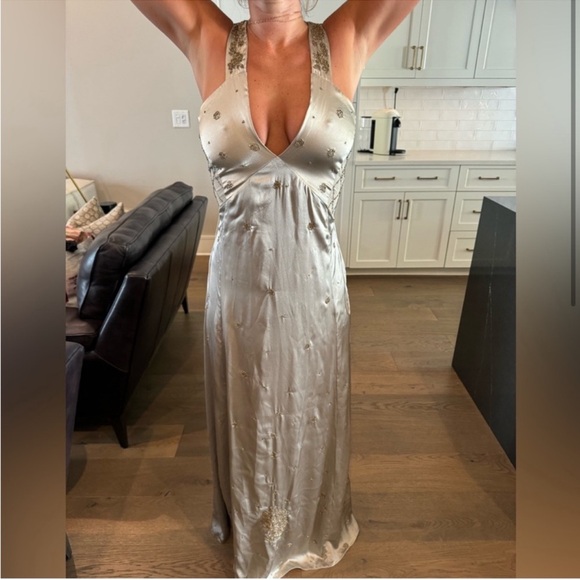 Zara Women’s Satin Dress with Embroidery Limited Edition Size XS NWT Pearl Grey - Picture 11 of 12